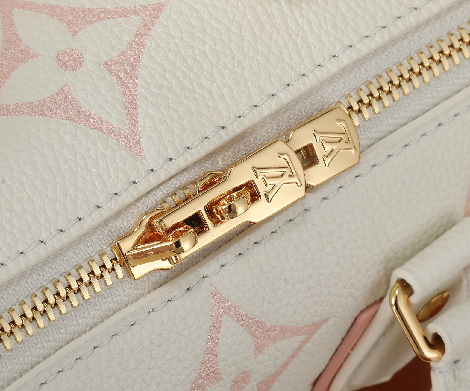 LV Speedy Bandoulière 20 M46875 8.1 x 5.3 x 4.7 inches