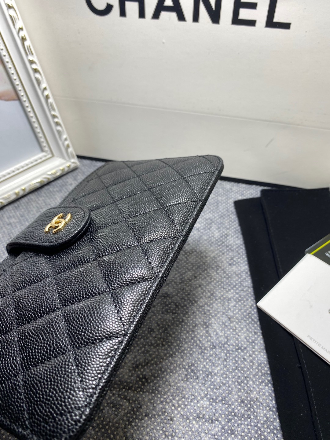 Ch*el CARD HOLDER 15-10cm