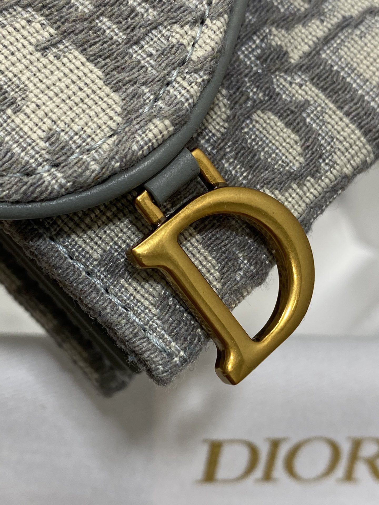 D*0r CARD HOLDER 12-10-5CM