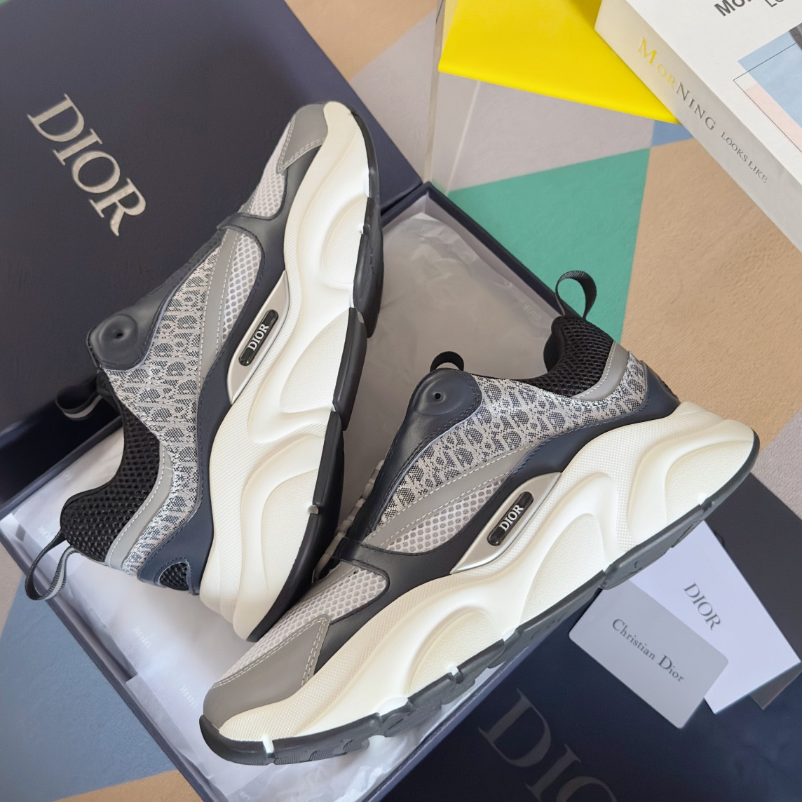 UA D*0r B22 gray Sneaker