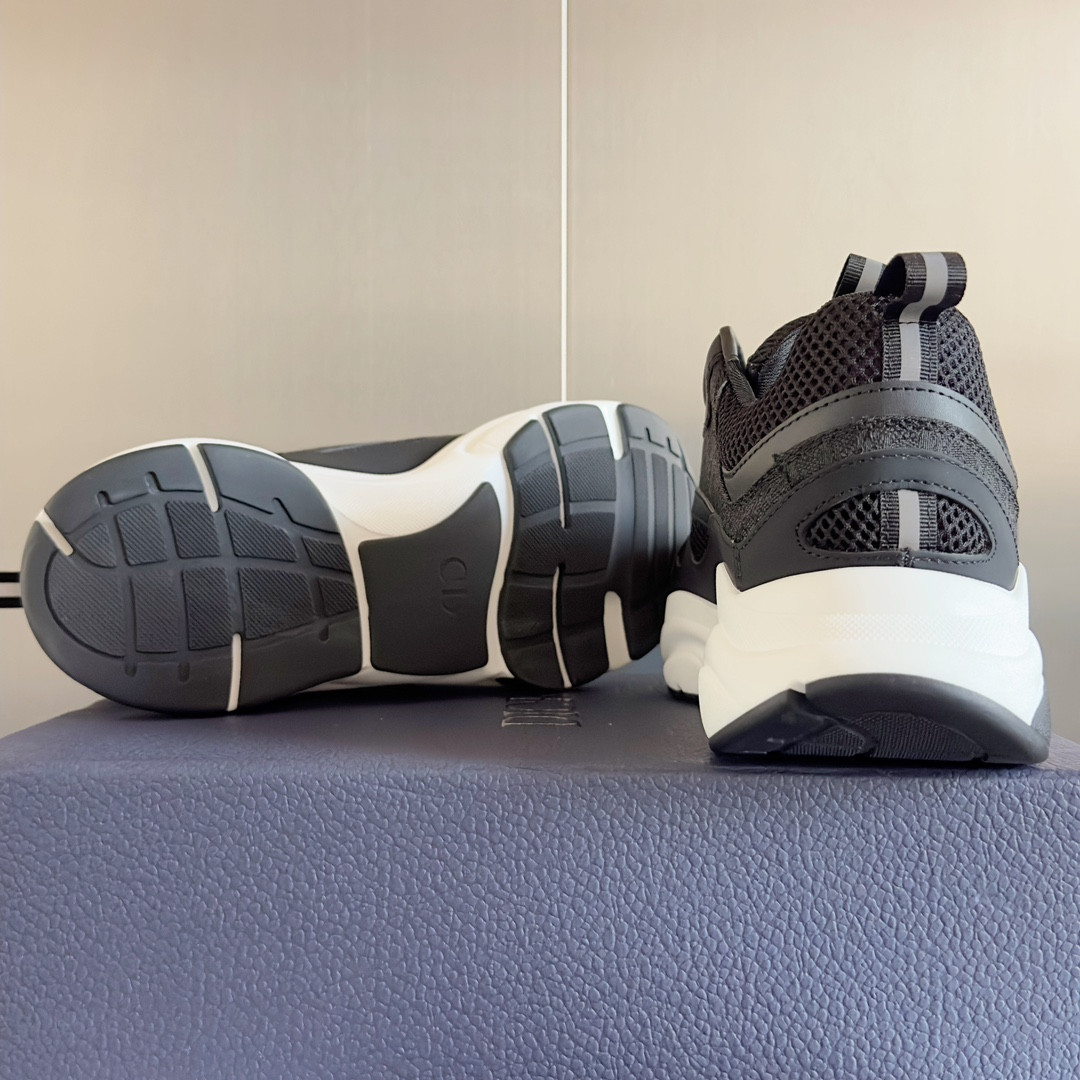 UA D*0r B22 black Sneaker