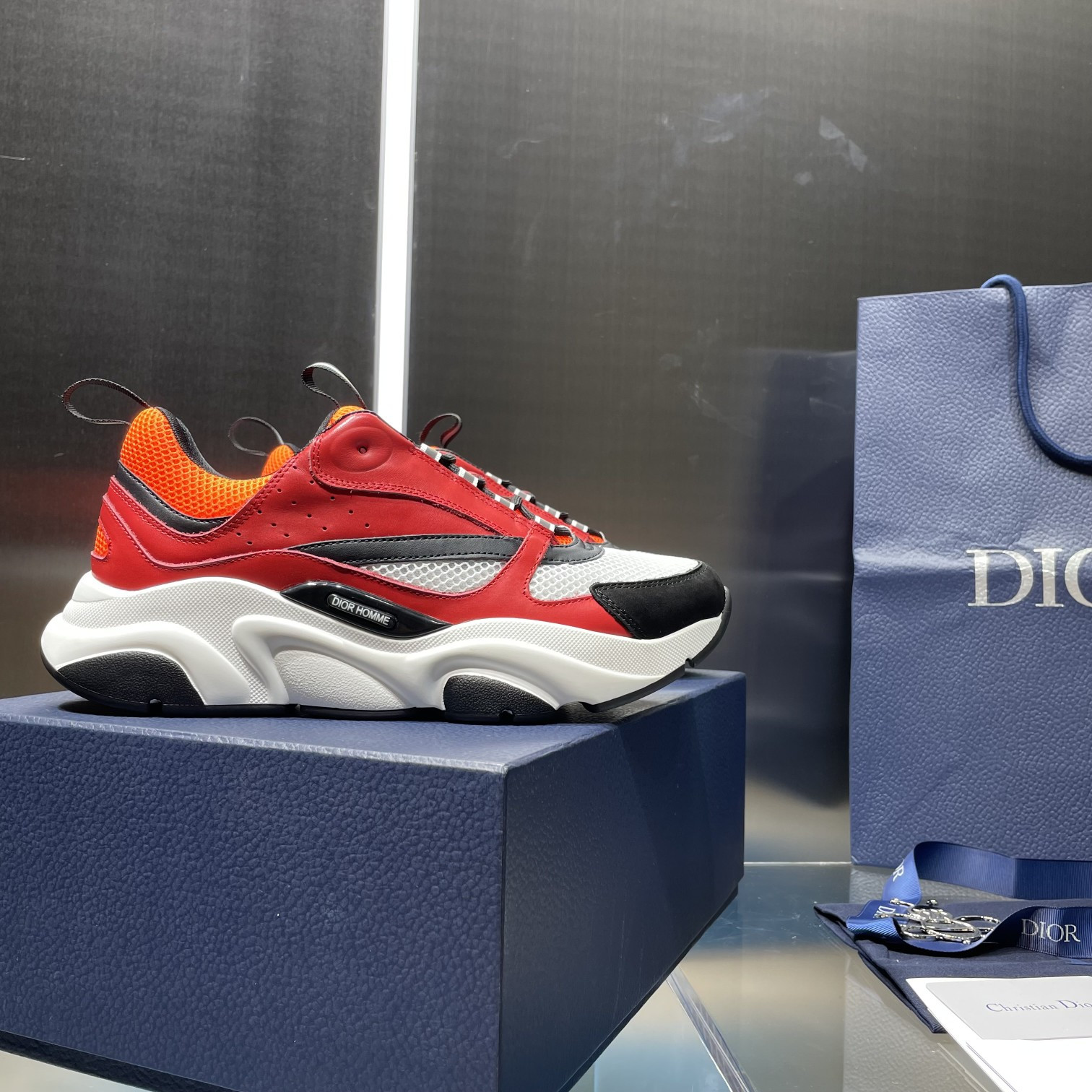 UA D*0r B22 red Sneaker