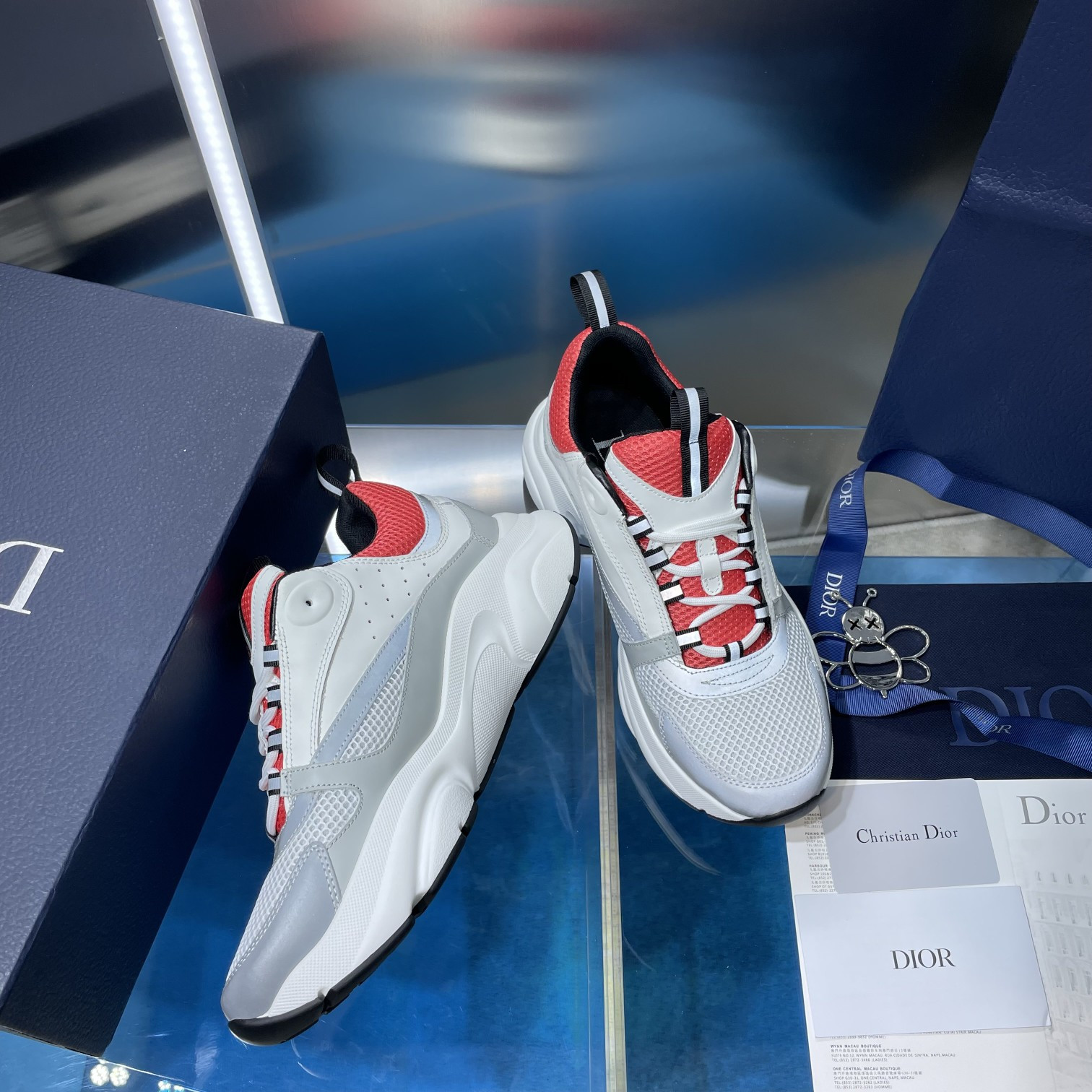 UA D*0r B22 white and red Sneaker