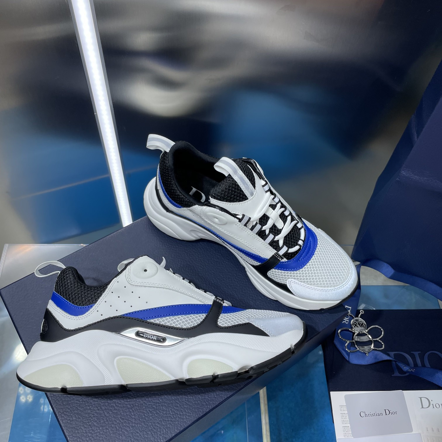 UA D*0r B22 white Sneaker