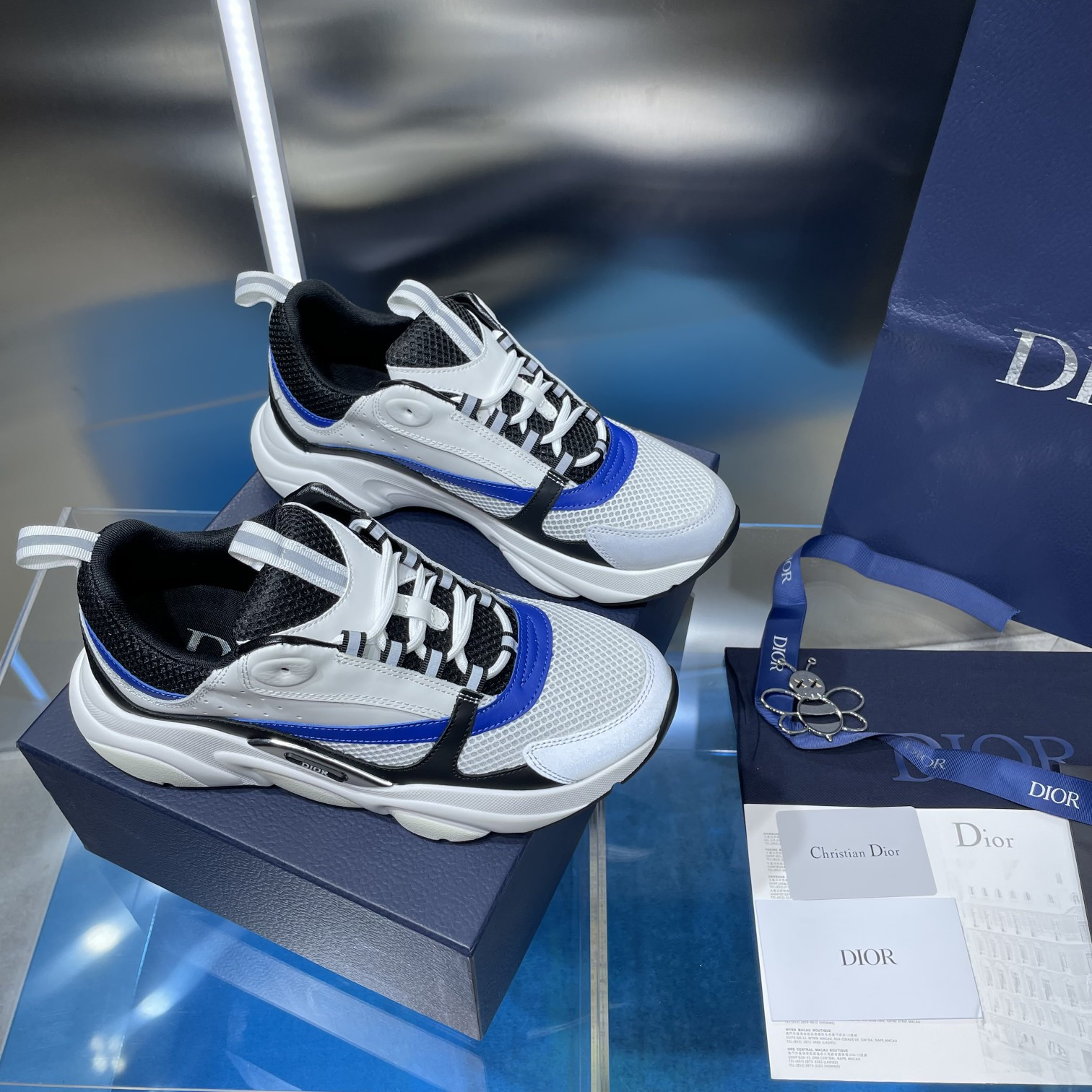 UA D*0r B22 white Sneaker