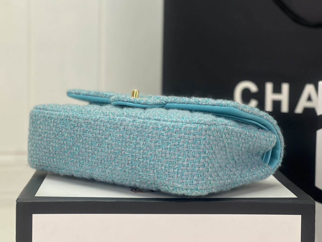 Ch*el CLASSIC 11.12 HANDBAG  Tweed & Gold-Tone Metal 6 × 9.9 × 2.5 in