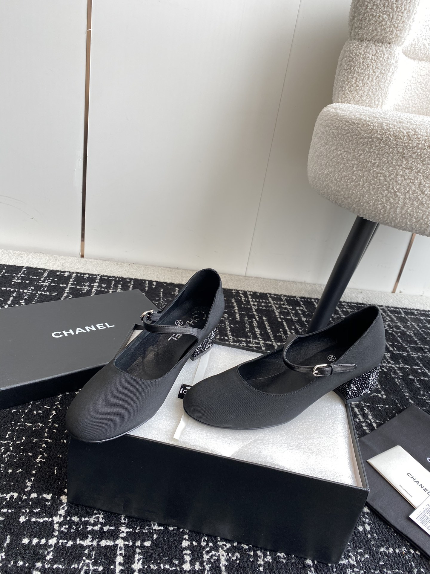 UA Ch*el MARY JANES Grosgrain & Strass