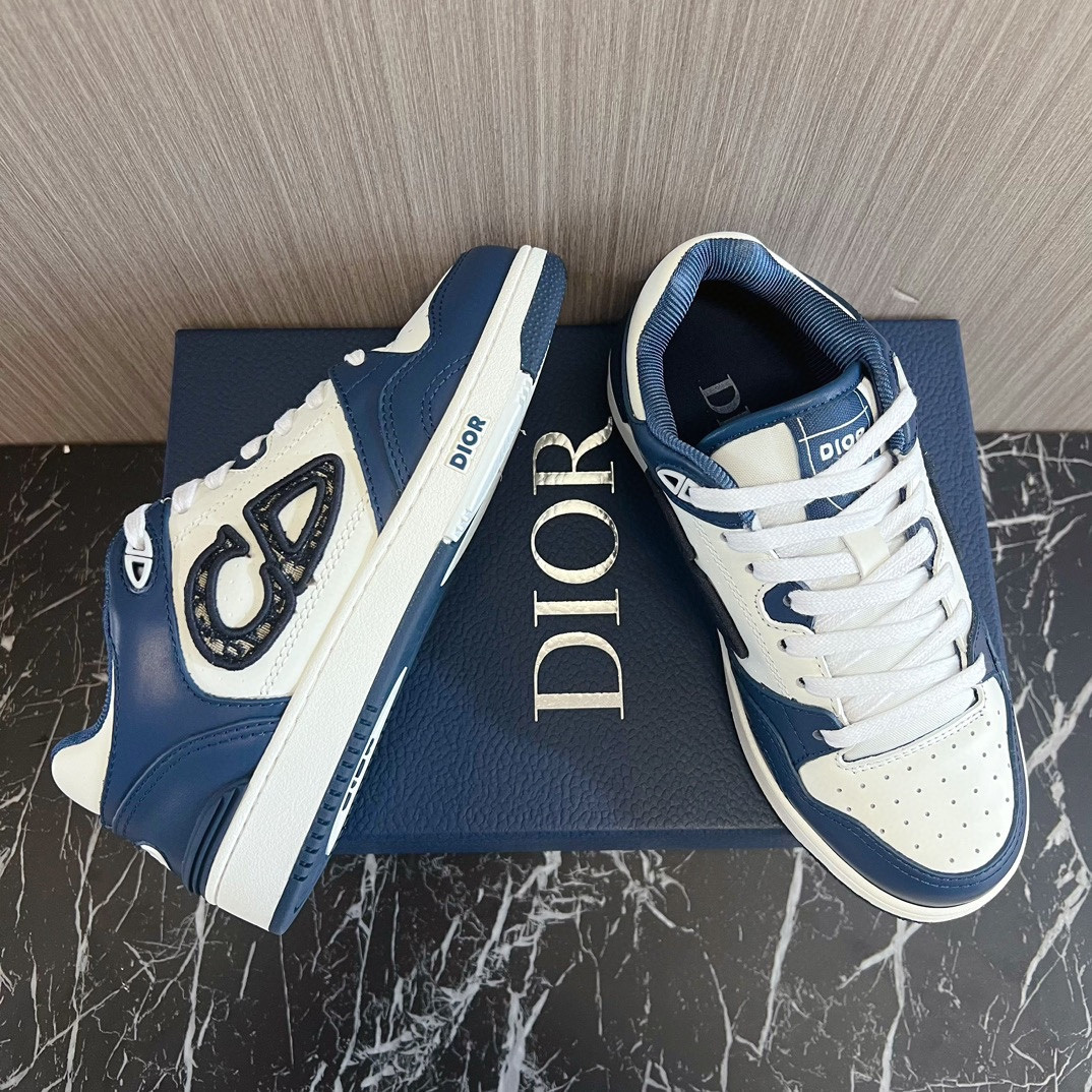 UA D*0r B57 Low-Top Sneaker Navy Blue and White