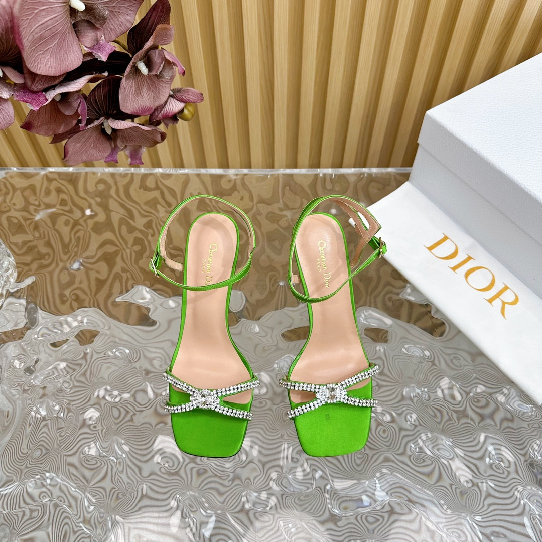 UA D*0r Slingback Pump