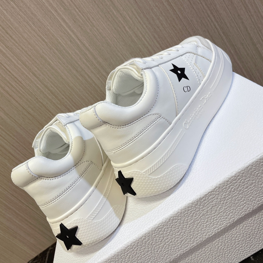 UA D*0r Star Platform Sneaker
