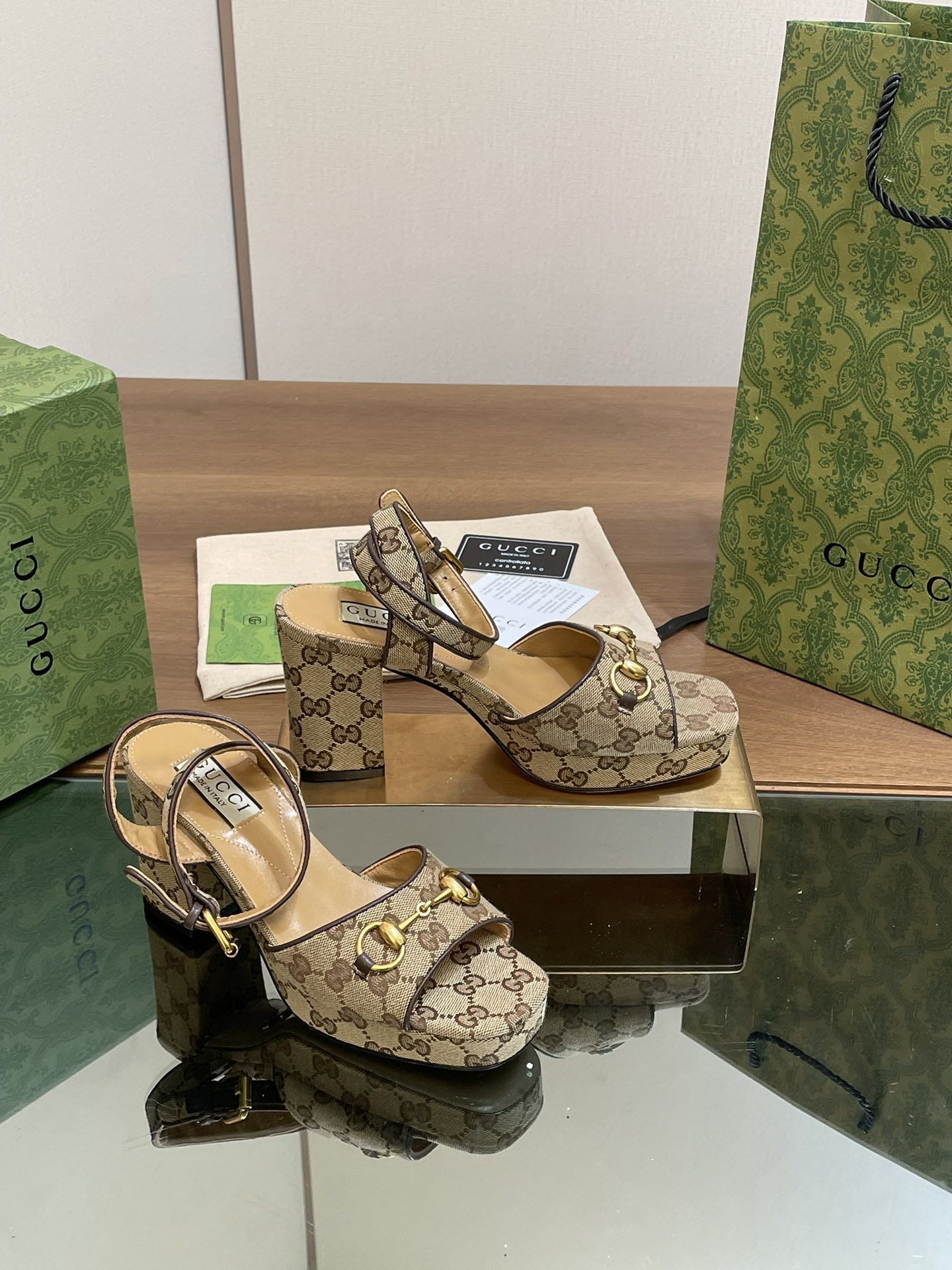 UA G*u*i HORSEBIT PLATFORM SANDAL