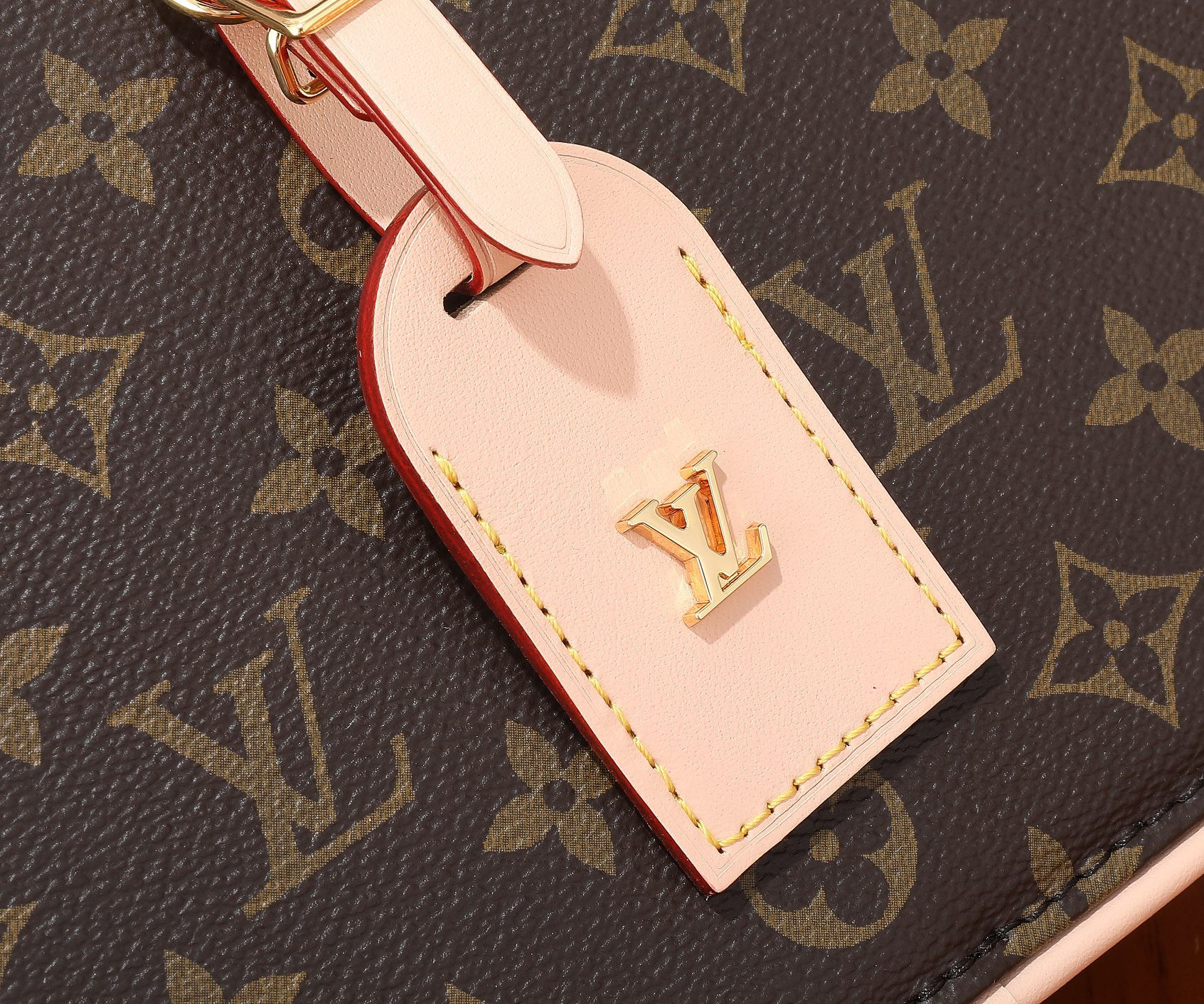 LV Around Me PM M47117  8.9 x 8.3 x 2.8 inches