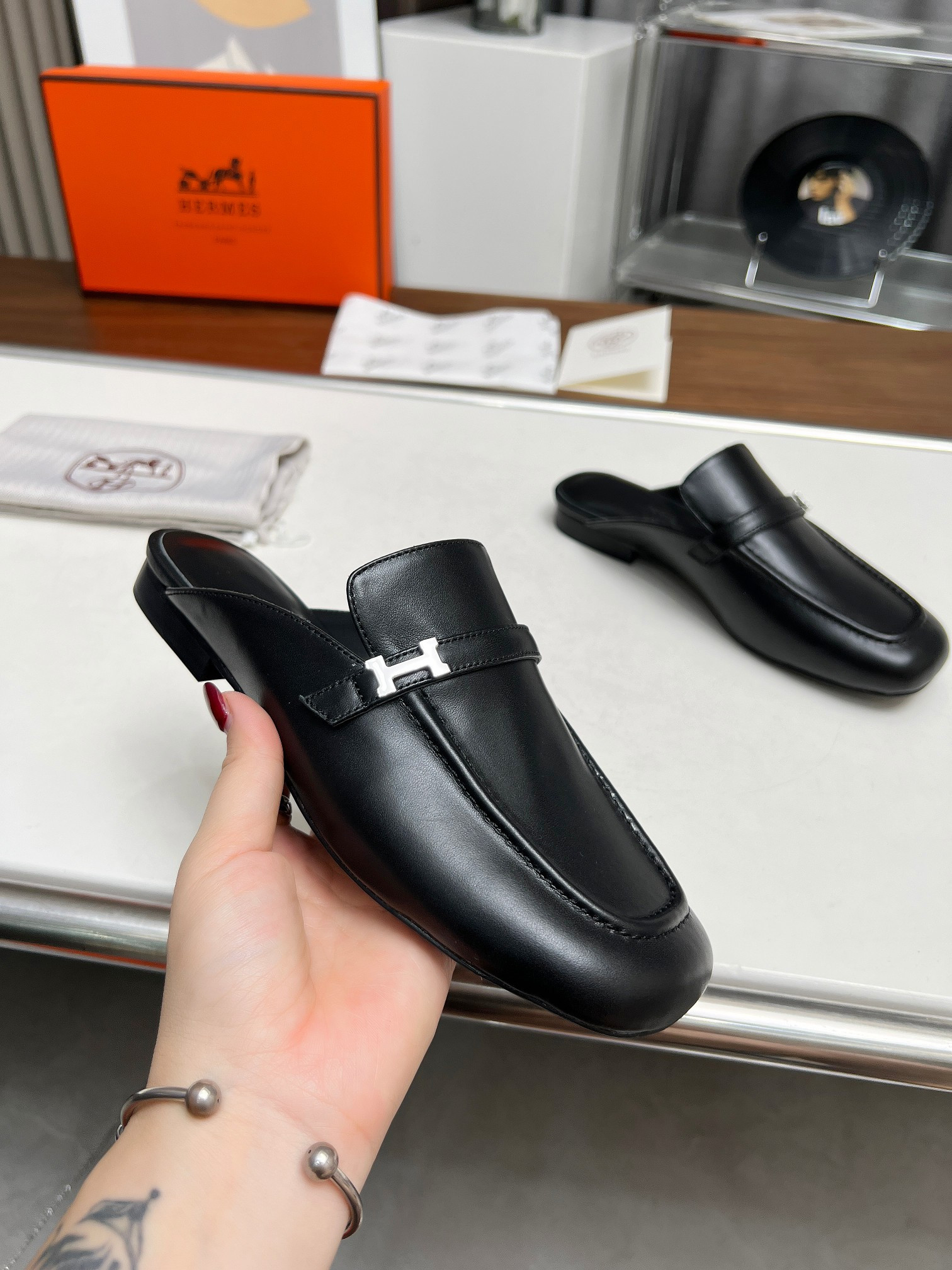 UA Hermès IENA MULE