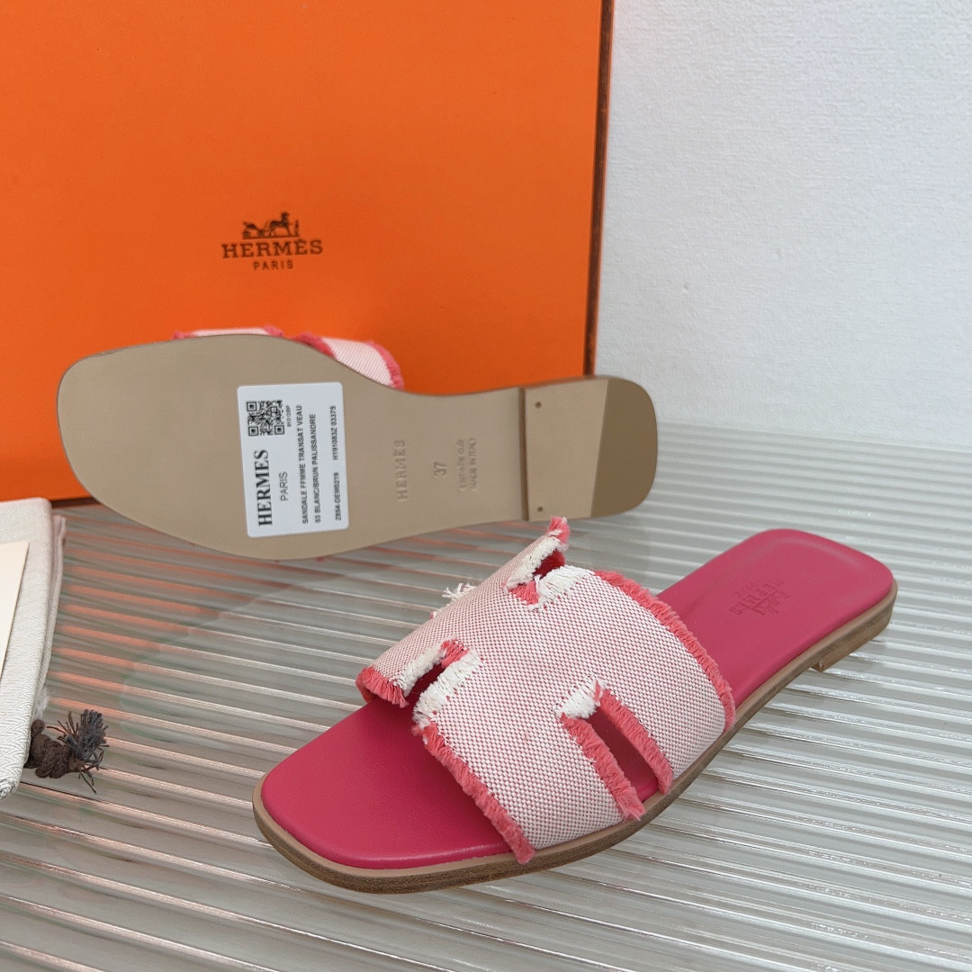 UA Hermès Oran sandal