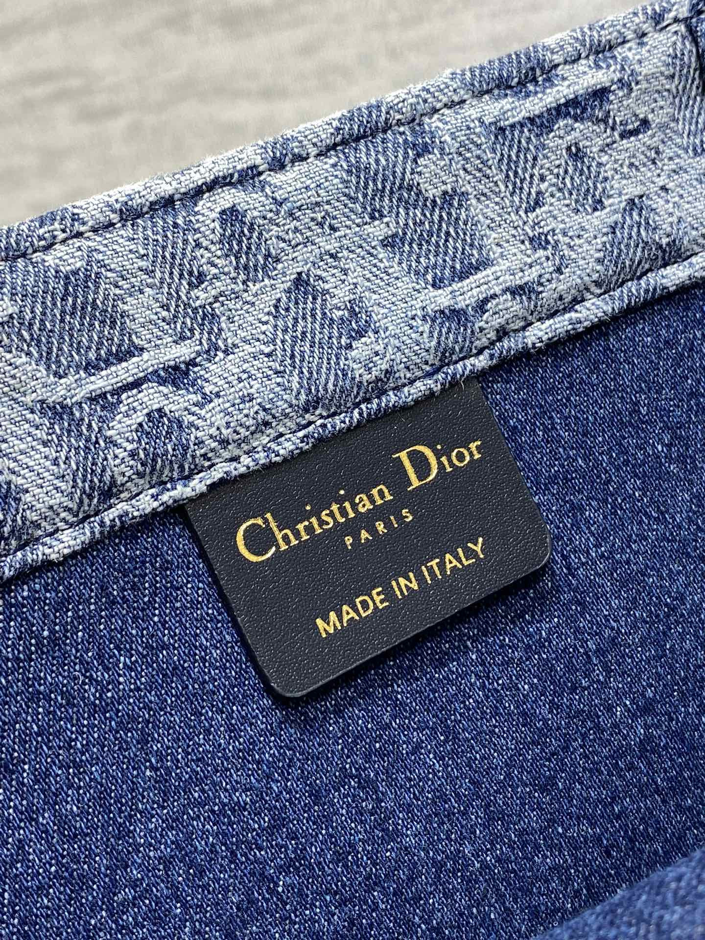 Large D*0r Book Tote Blue Denim D*0r Oblique Jacquard  42 x 35 x 18.5 cm