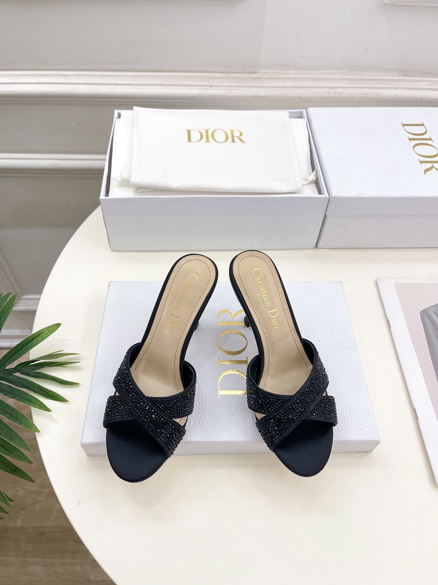 UA D*0r Tribales Heeled Slide