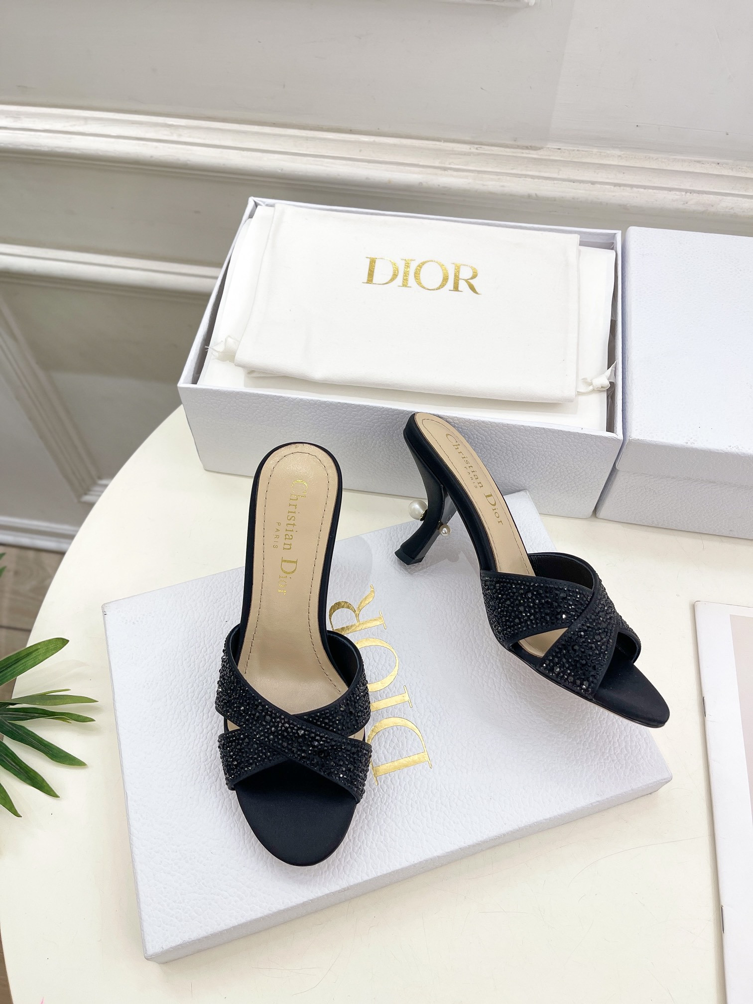 UA D*0r Tribales Heeled Slide