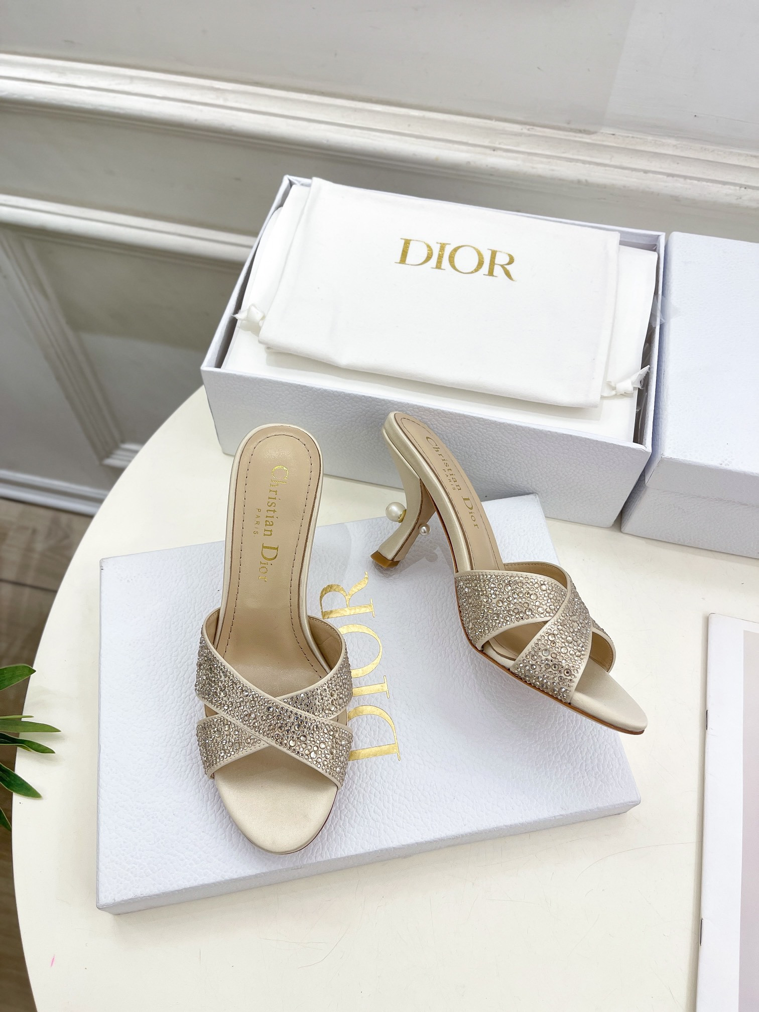 UA D*0r Tribales Heeled Slide