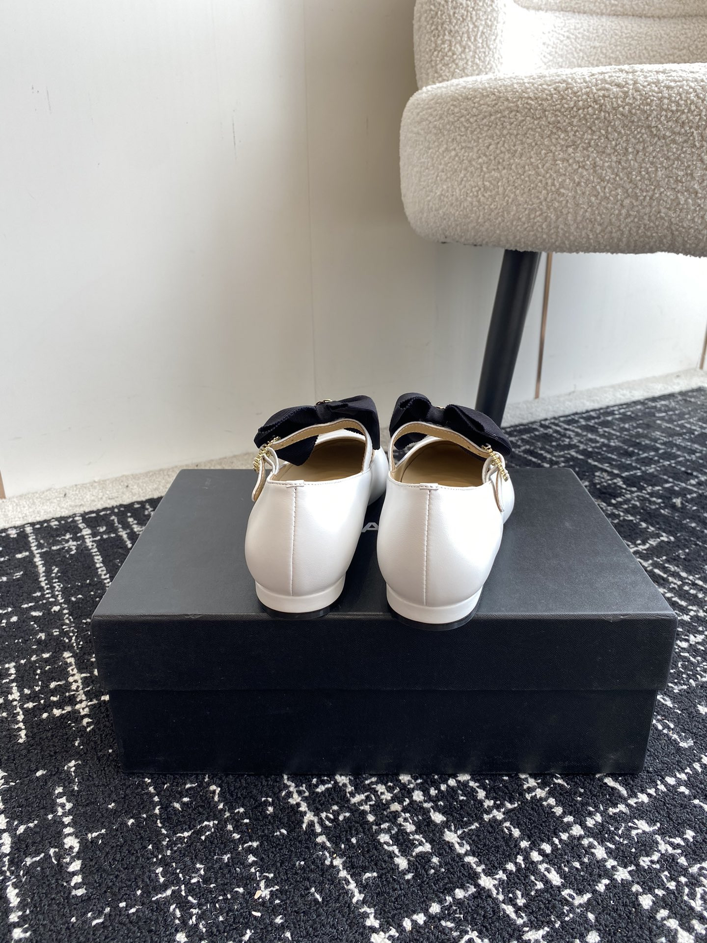 UA Ch*el MARY JANES FLAT