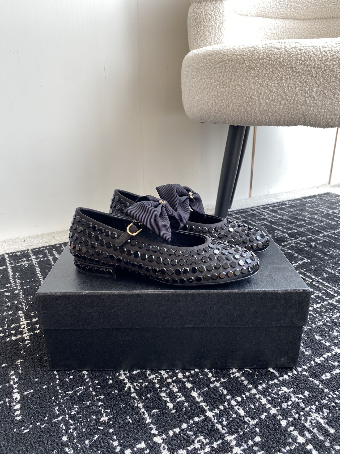 UA Ch*el MARY JANES FLAT