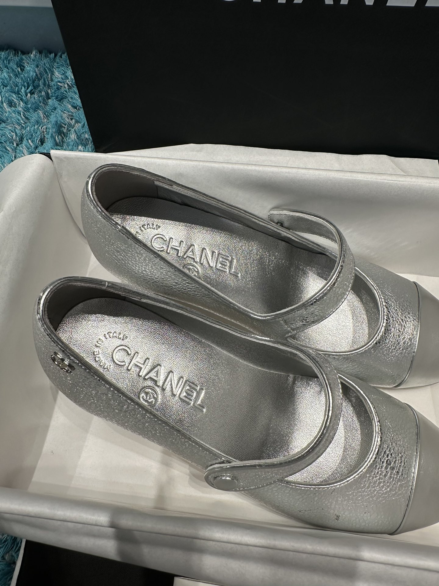 UA Ch*el MARY JANES Pump