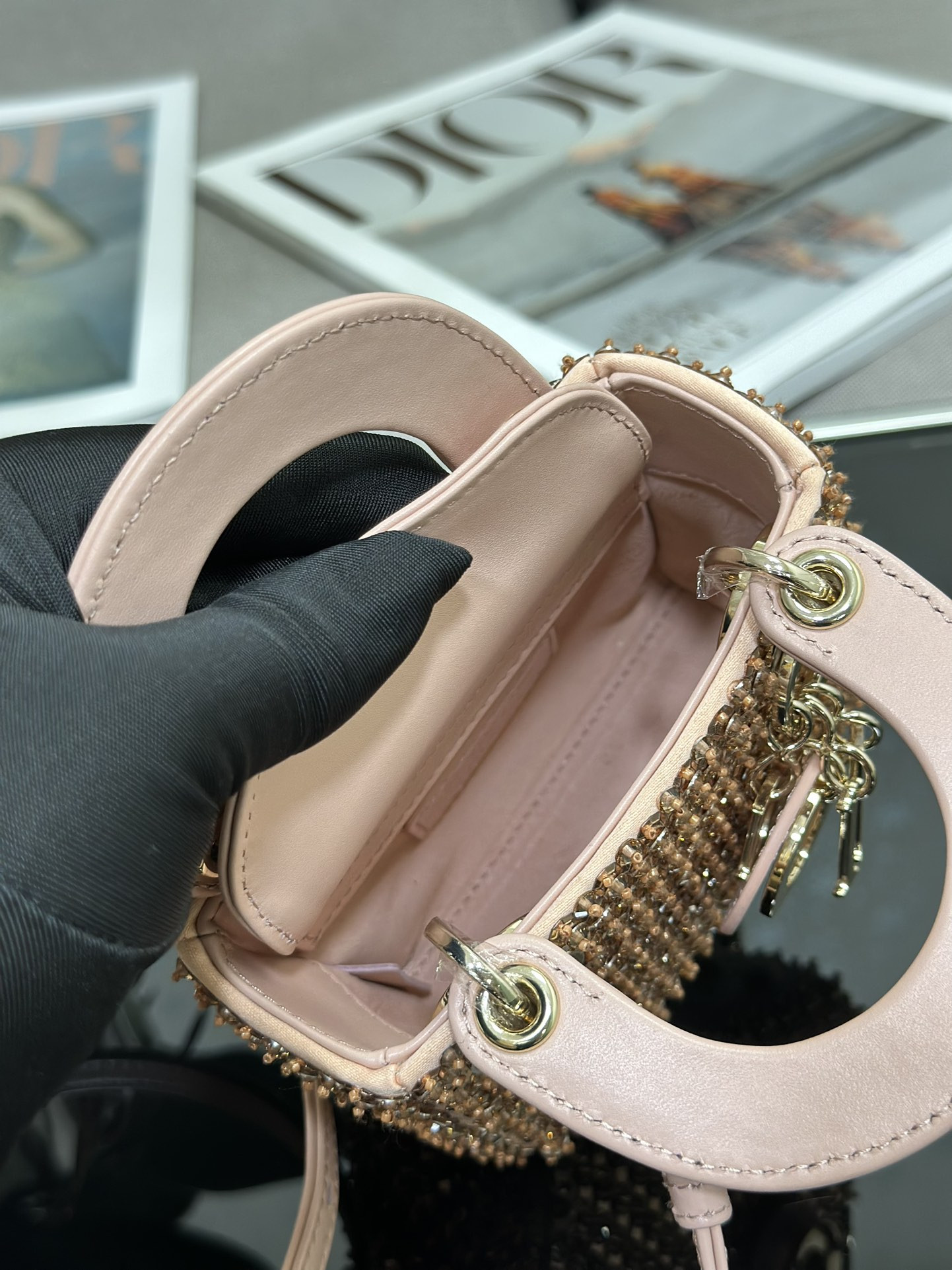 Lady D*0r Ultra-Mini Embroidered Micro-Beads 12 x 10.2 x 5 cm