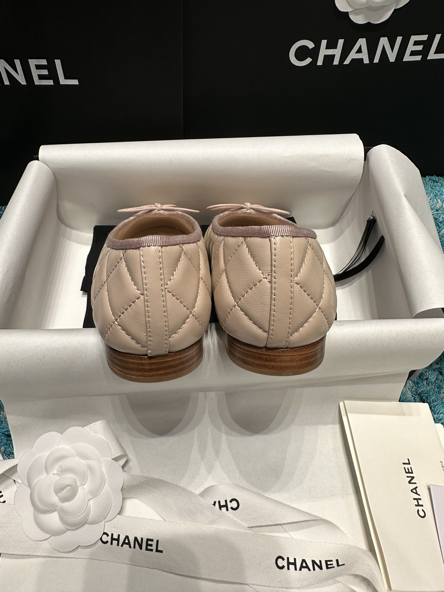 UA Ch*el BALLET FLATS