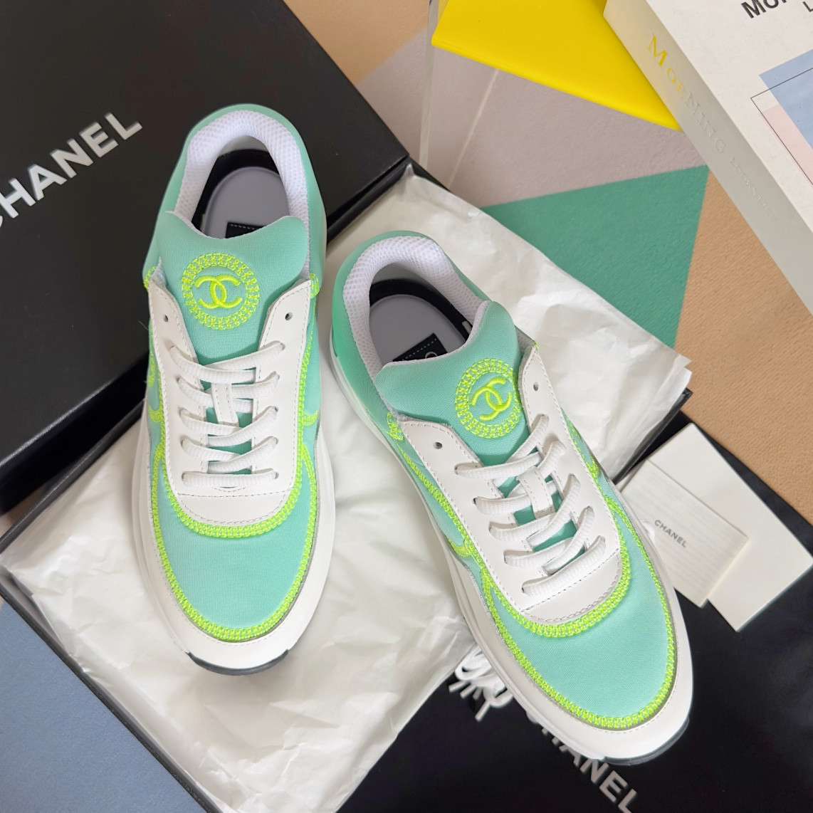 UA Ch*el SNEAKER