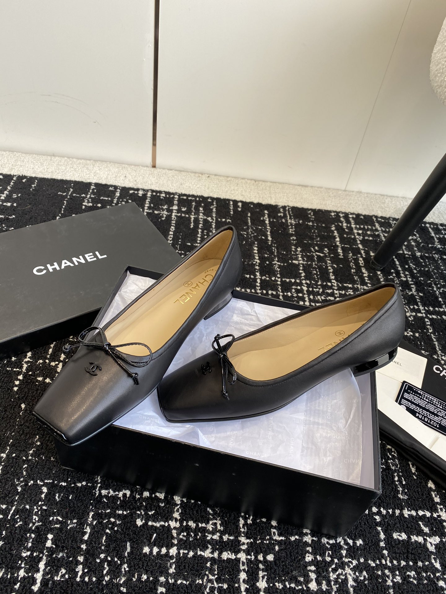 UA Ch*el VINTAGE BALLET FLATS