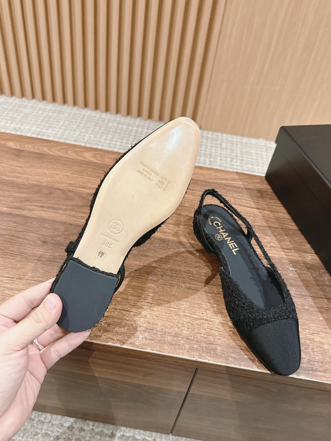 UA Ch*el SLINGBACKS FLAT