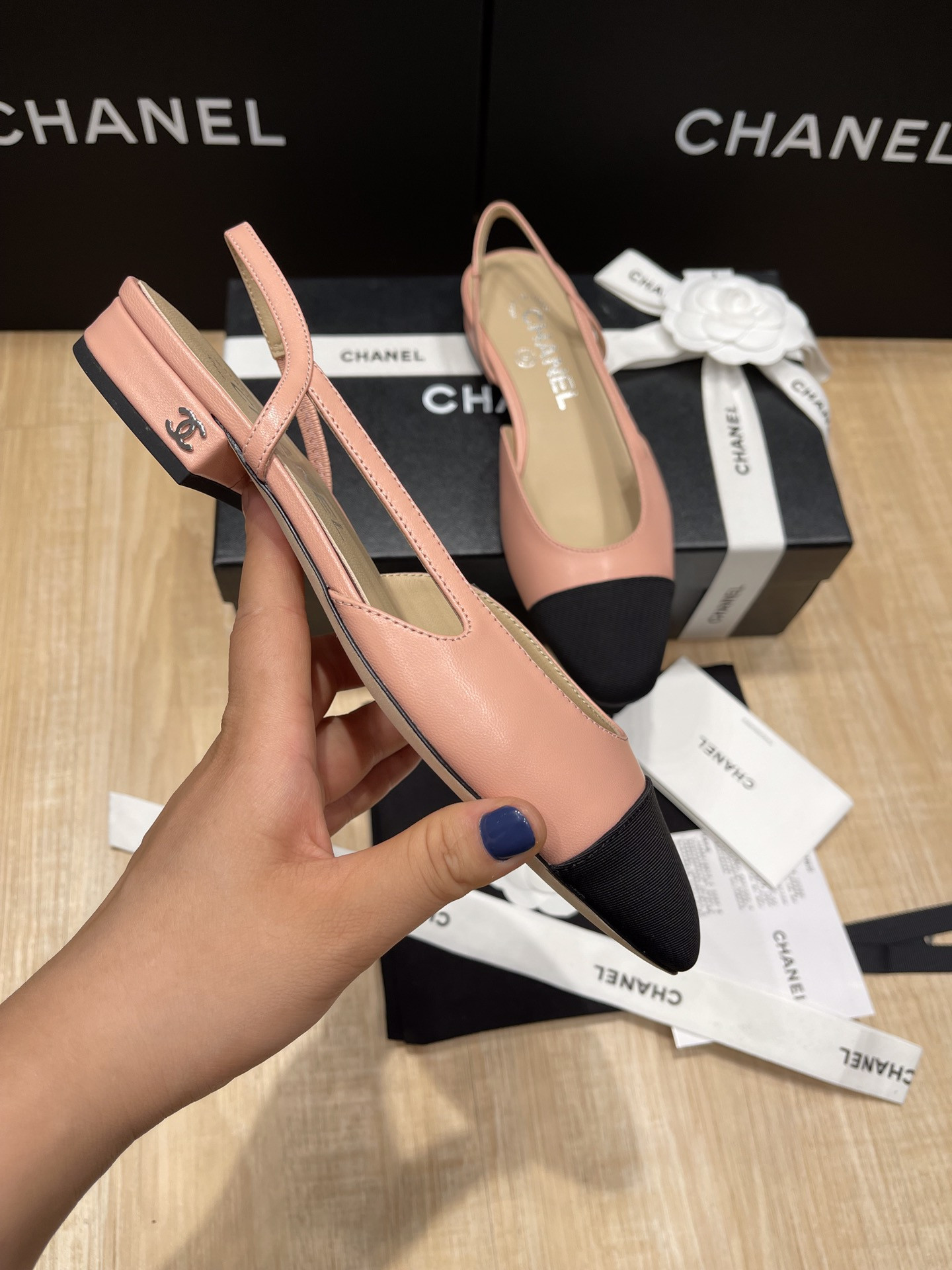 UA Ch*el SLINGBACKS FLAT