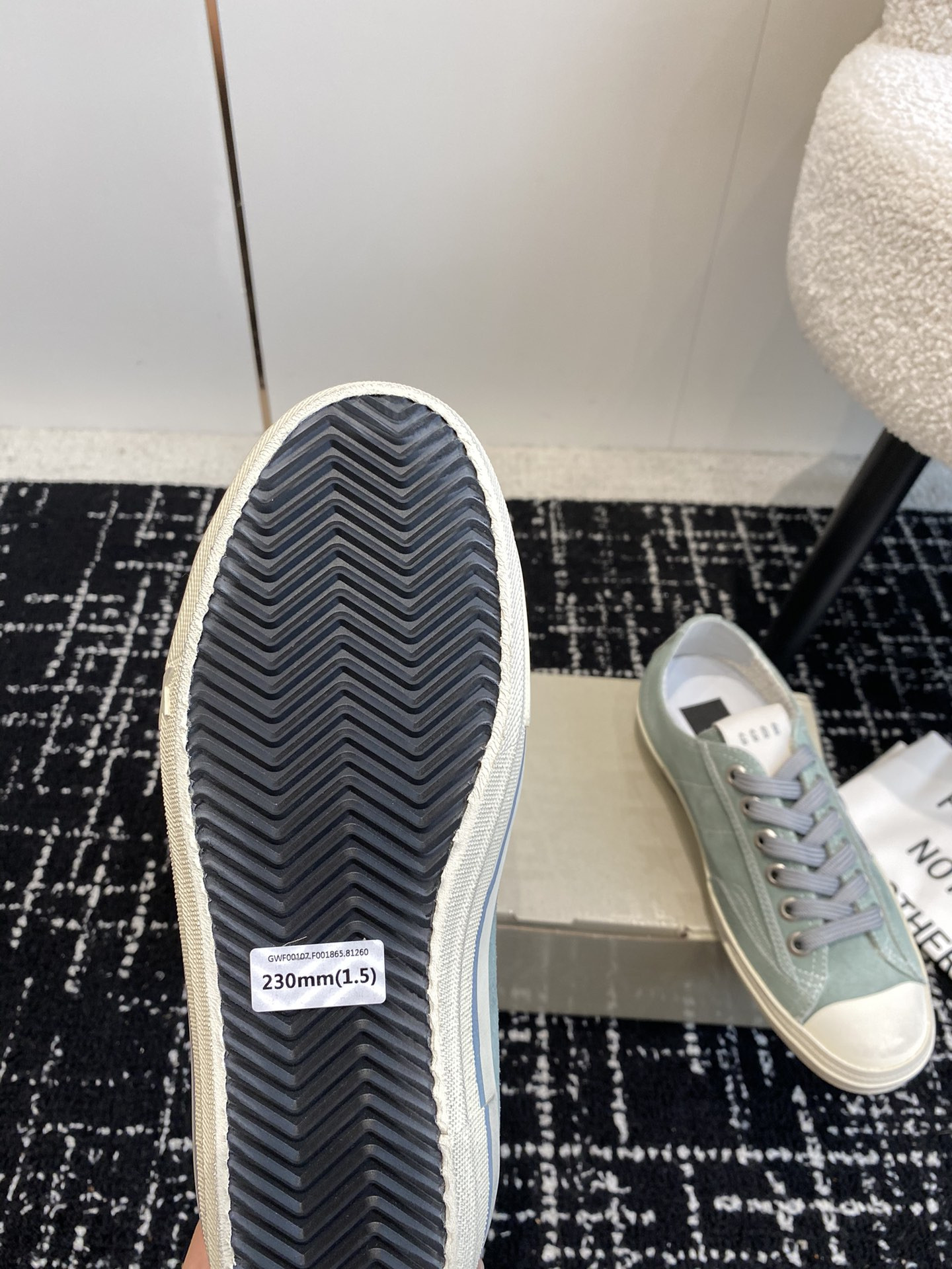 UA Golden Go*e V-STAR Sneaker