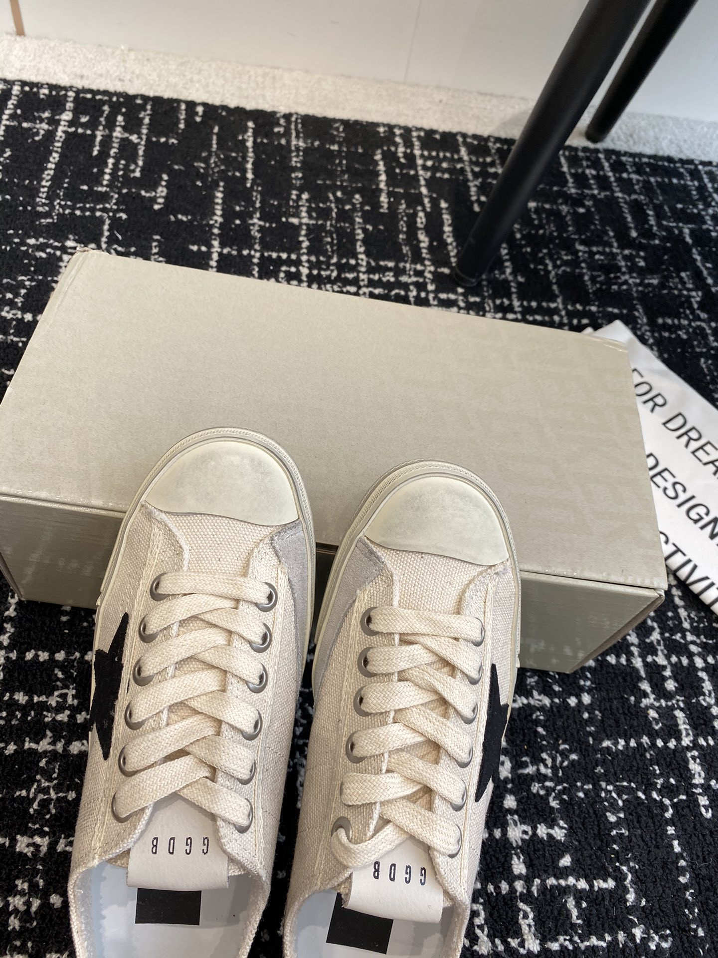 UA Golden Go*e V-STAR Sneaker