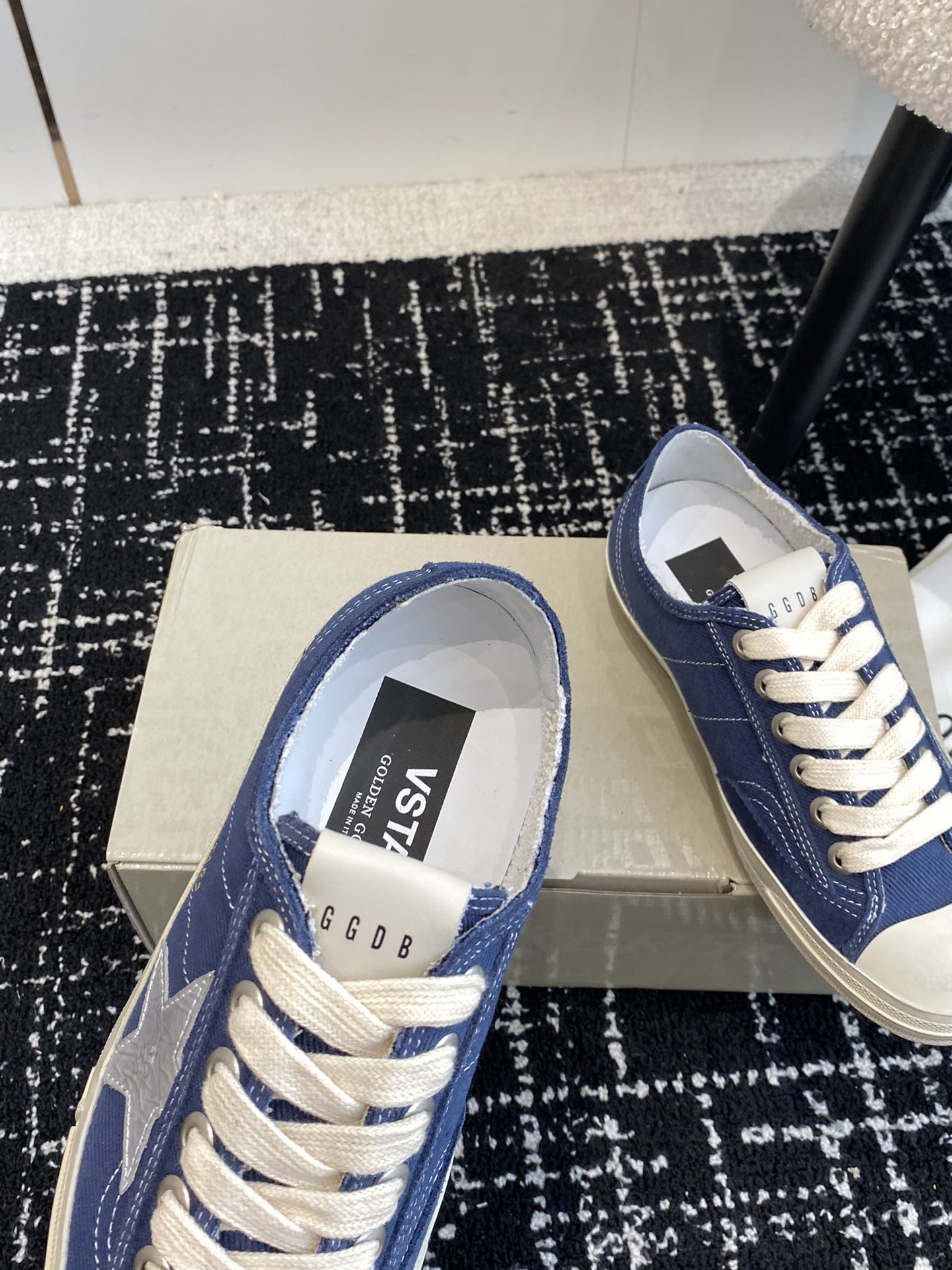 UA Golden Go*e V-STAR Sneaker