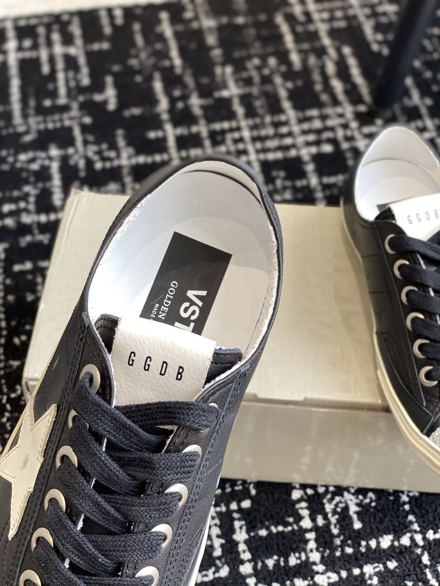 UA Golden Go*e V-STAR Sneaker