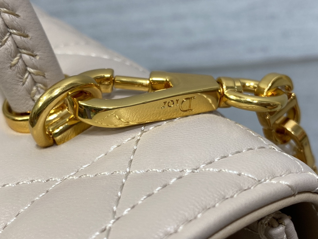 D*0r Medium D*0r Ange Bag Pink Latte Macrocannage Calfskin 26 x 17 x 9 cm