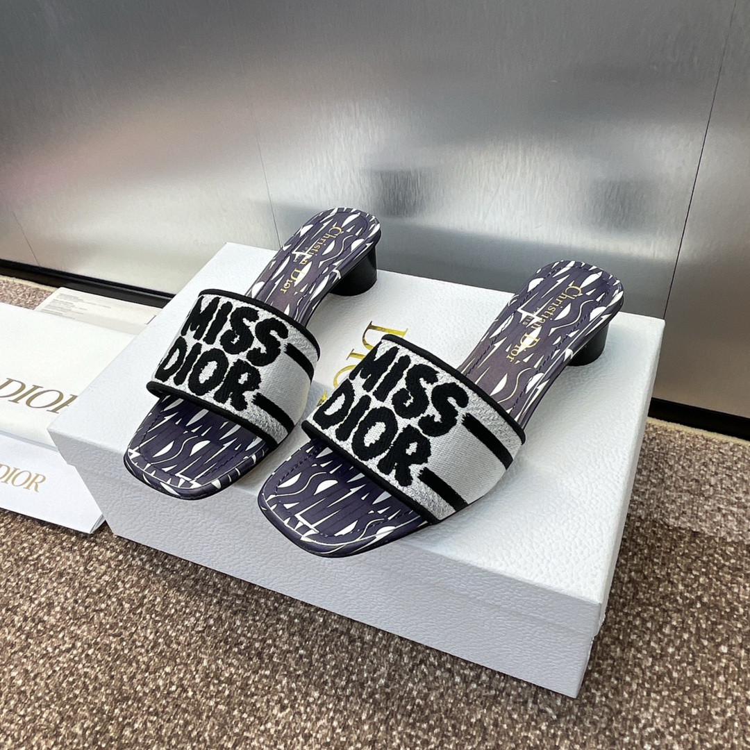 UA D*0r Dway Heeled Slide