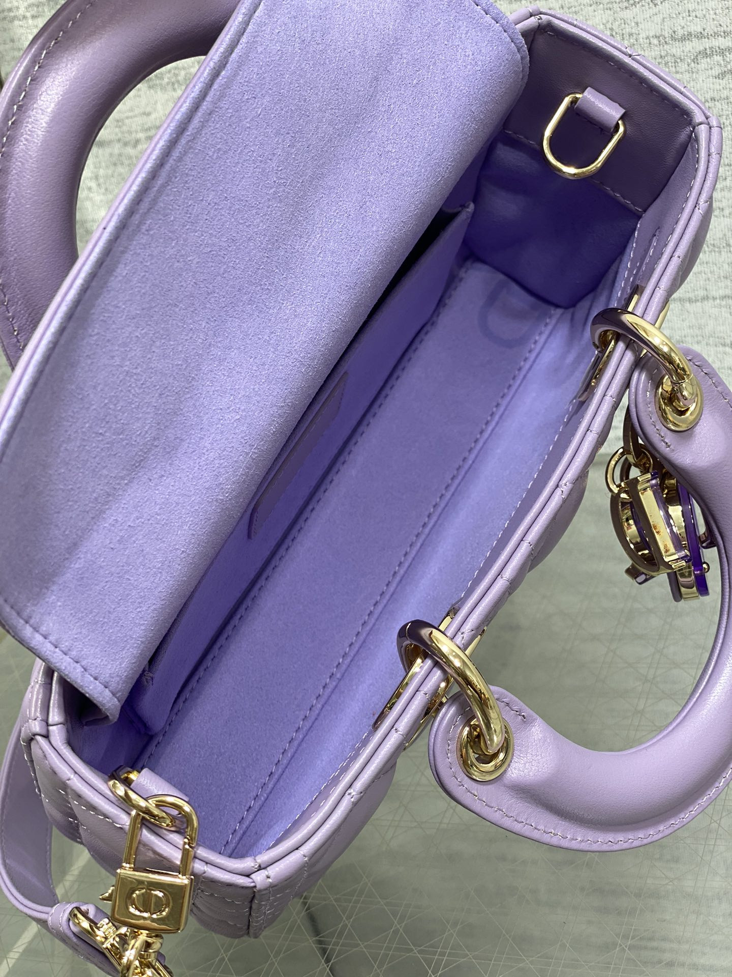 D*0r SAMLL D-JOY BAG 22.5 x 6 x 11.5CM