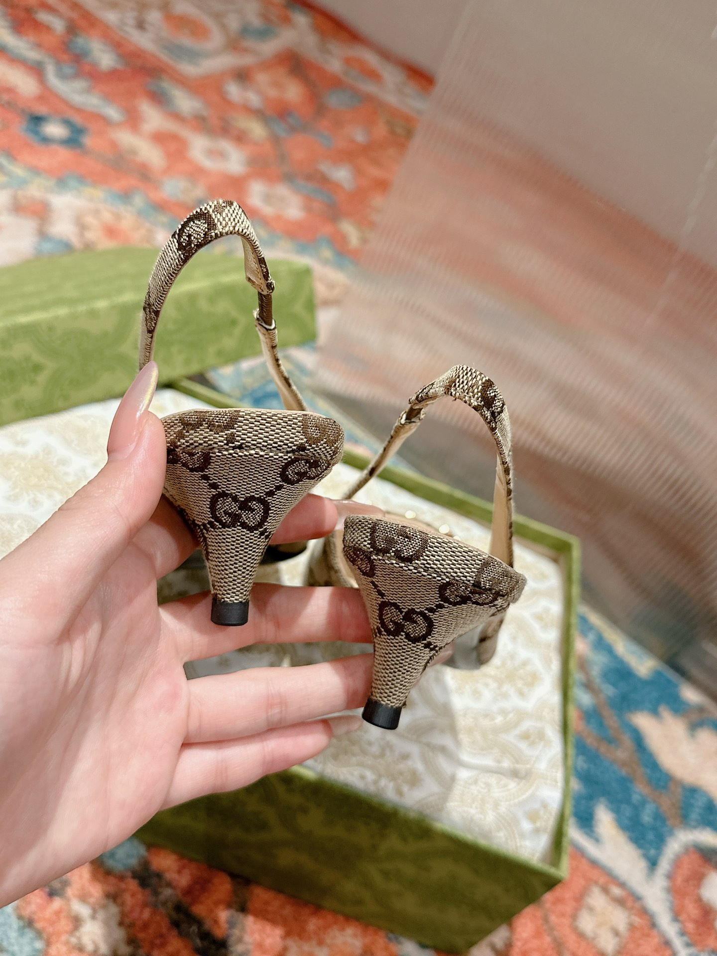 UA G*u*i HORSEBIT SLINGBACK PUMP LOW HEEL