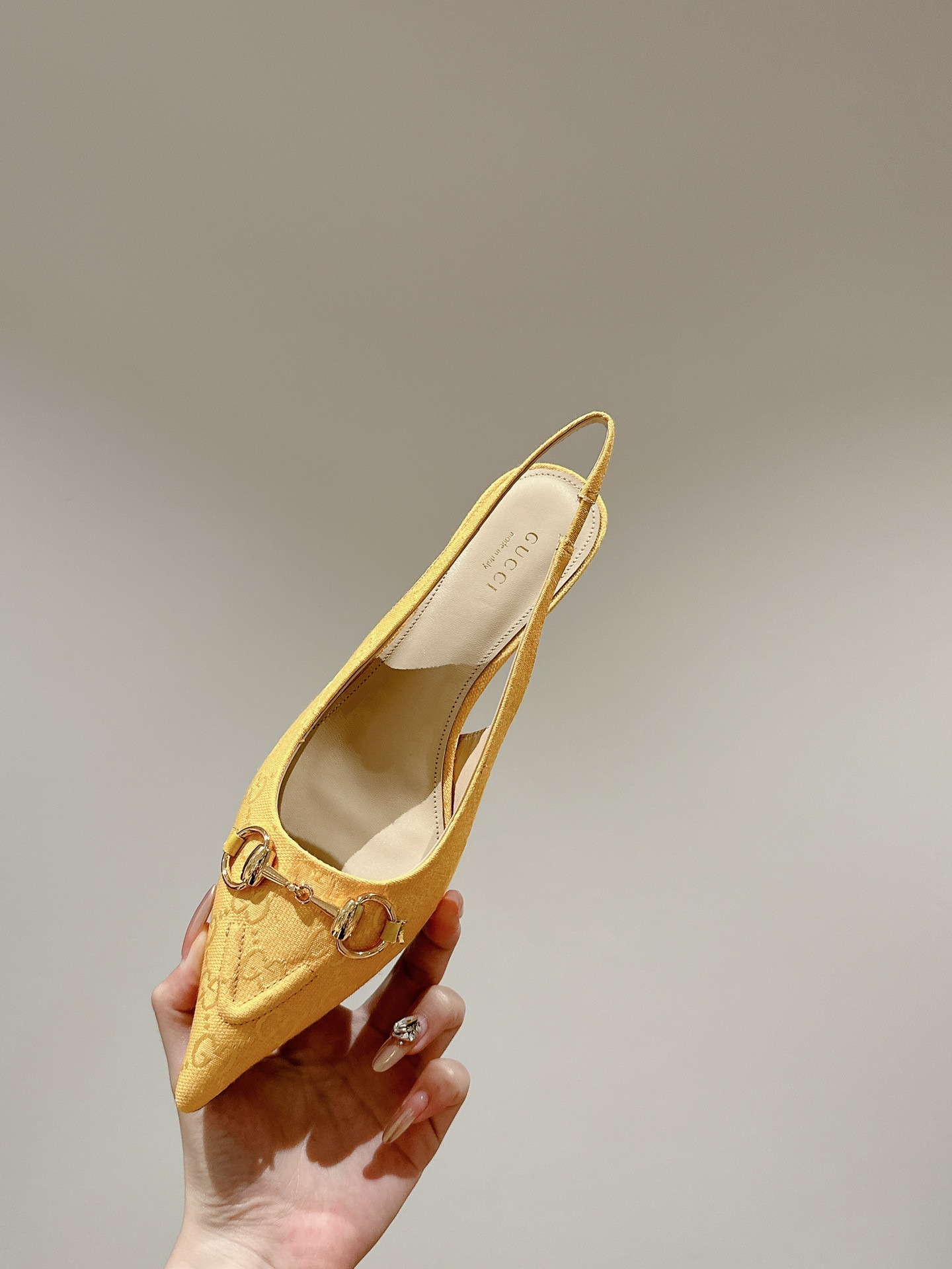 UA G*u*i HORSEBIT SLINGBACK PUMP LOW HEEL