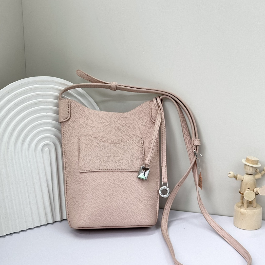 L**o p*ana Mini Bale Bag Calfskin 20x15x4cm