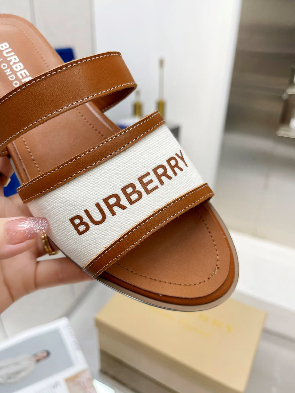 UA B**rry Slides