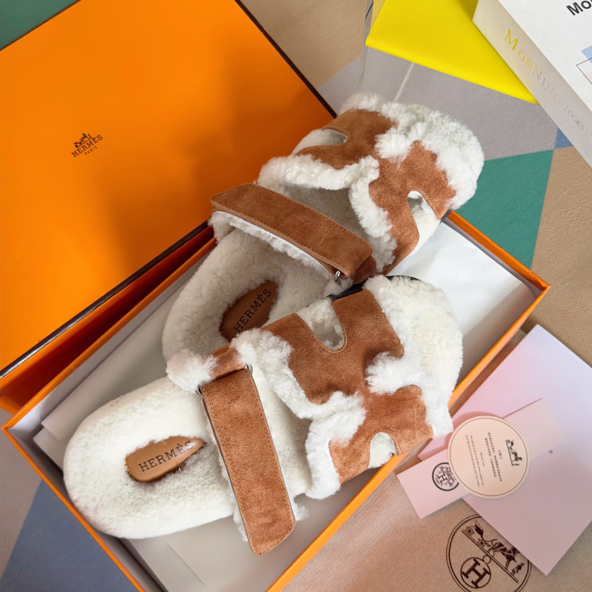 UA Hermès Chypre sandal