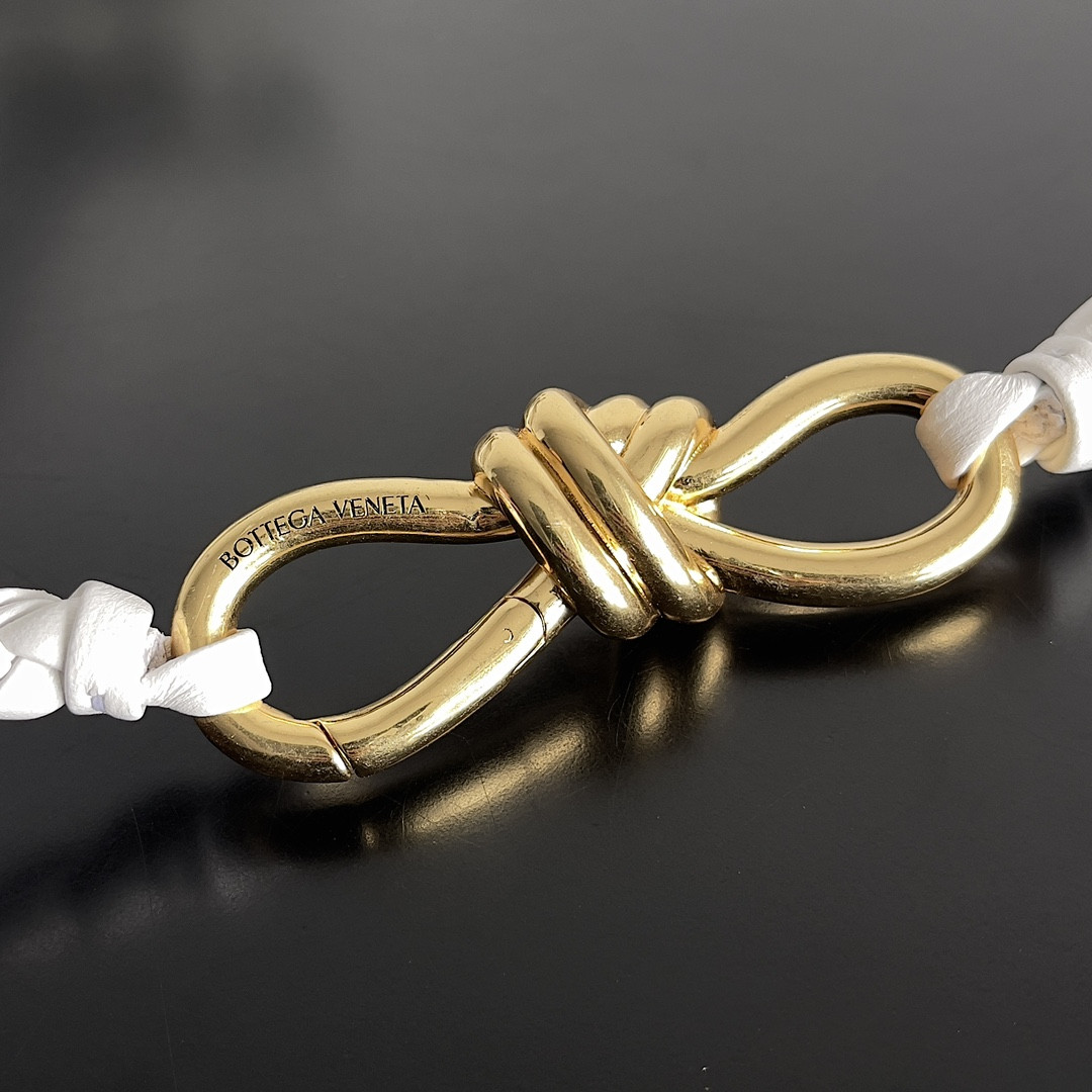 Bo*te*ga Ve*ne*ta East-West Andiamo 29x10x18CM