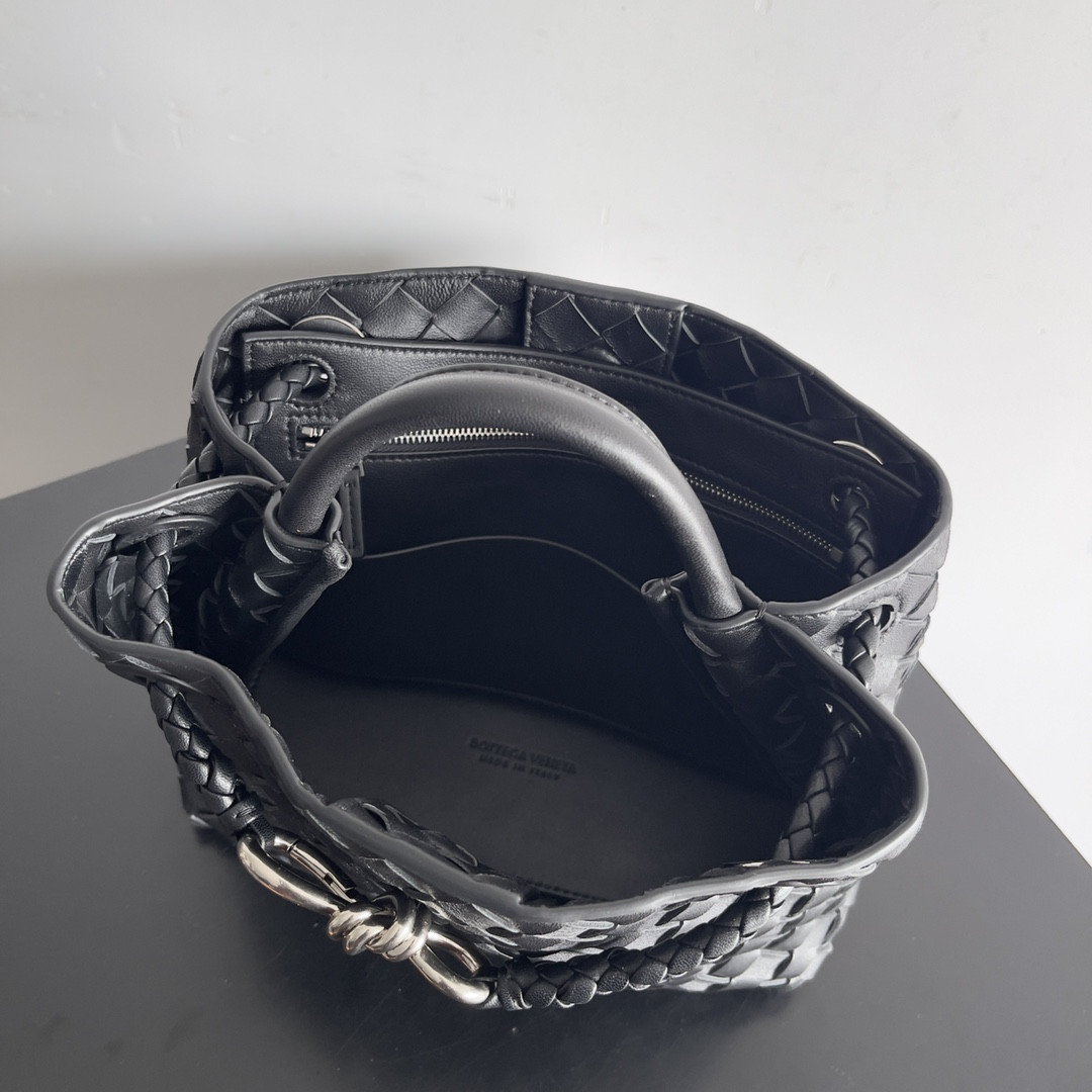 Bo*te*ga Ve*ne*ta Small Andiamo 25x22x10.5cm