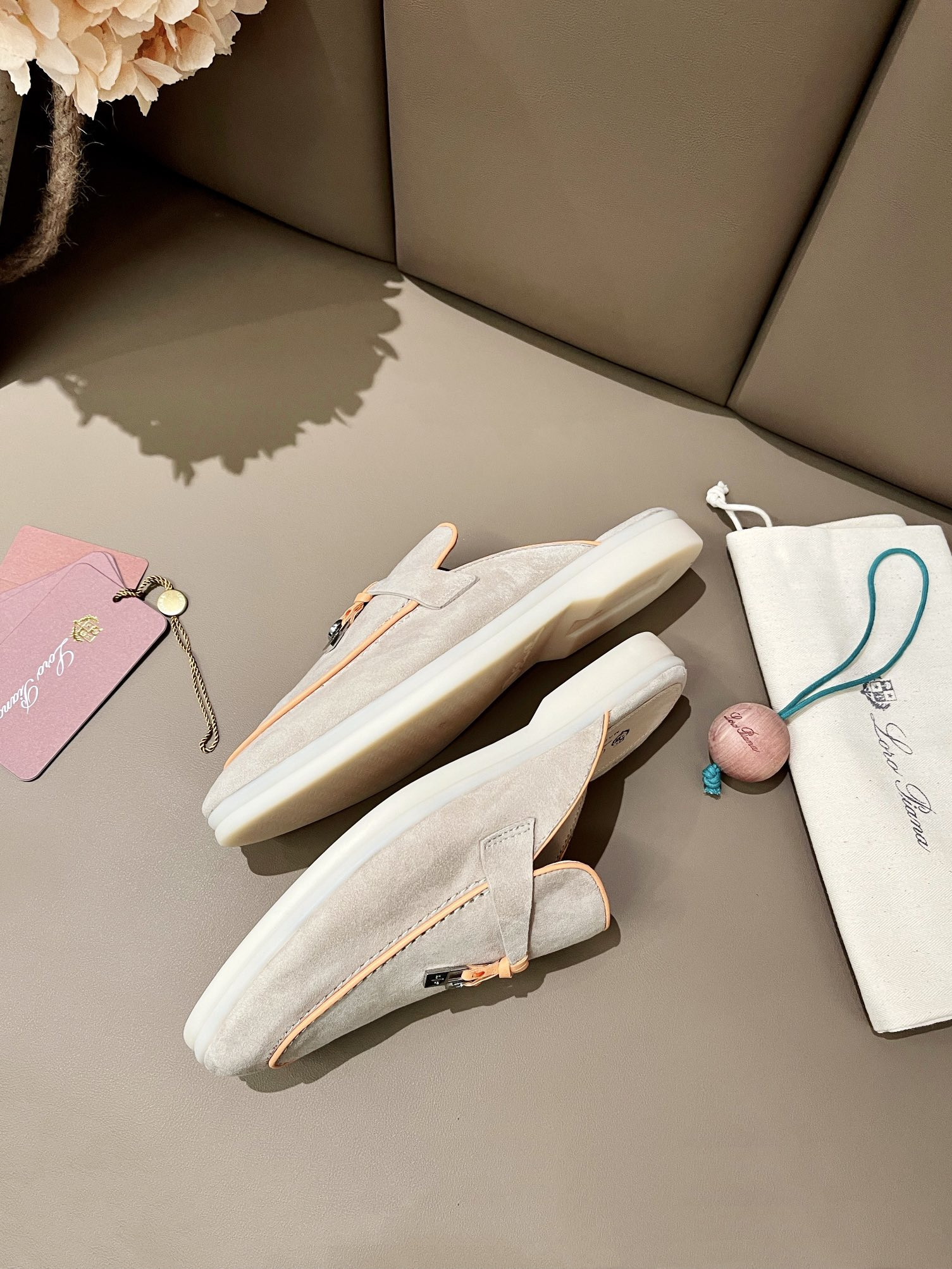 UA L**o p*ana Babouche Charms Walk Loafers