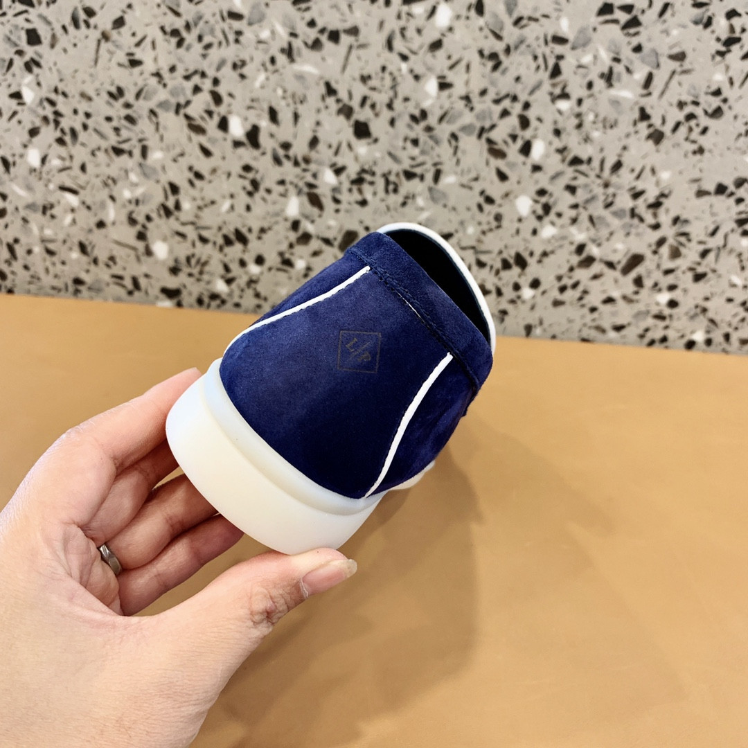 UA L**o p*ana Summer Charms Walk Loafers