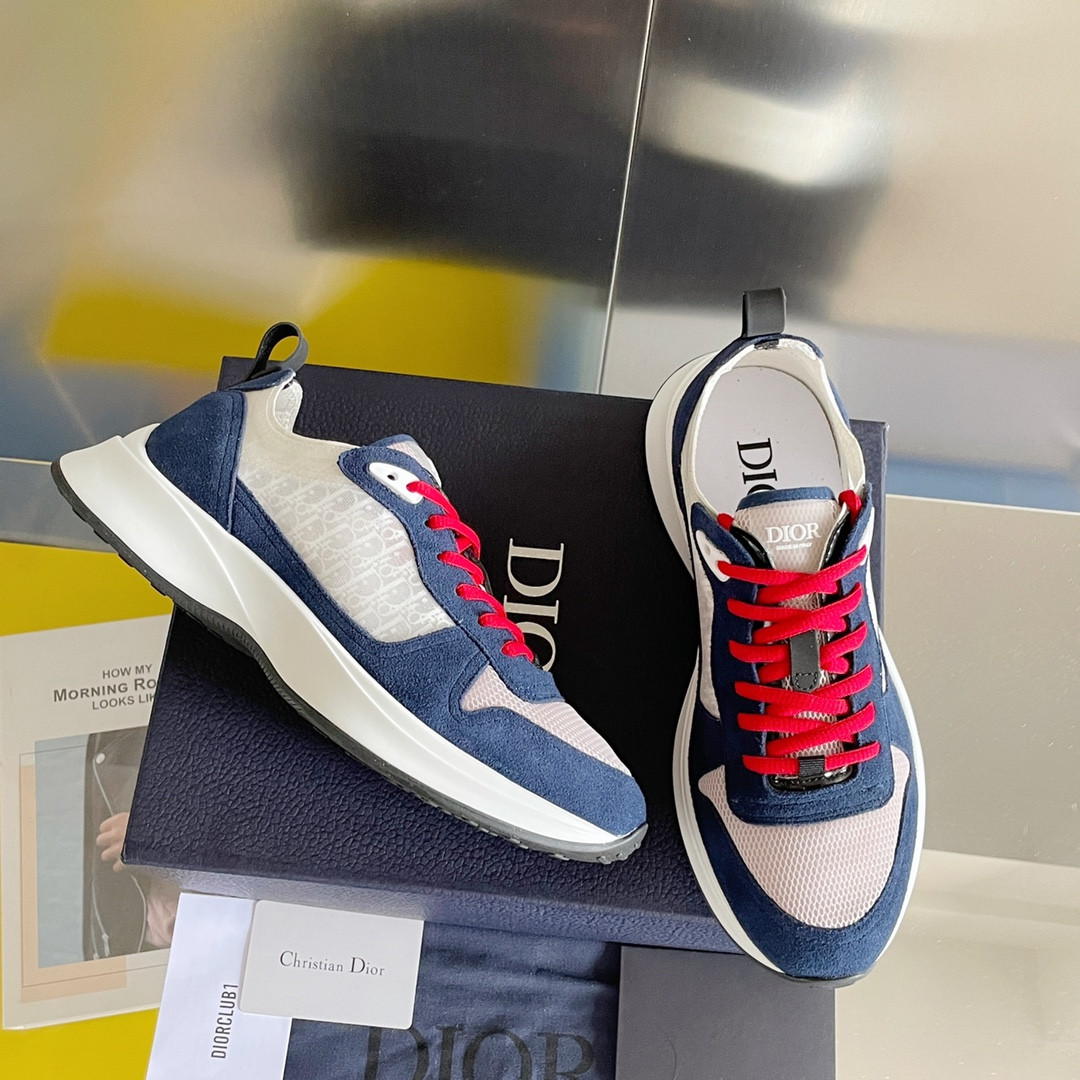 UA D*0r B25 Runner Sneaker