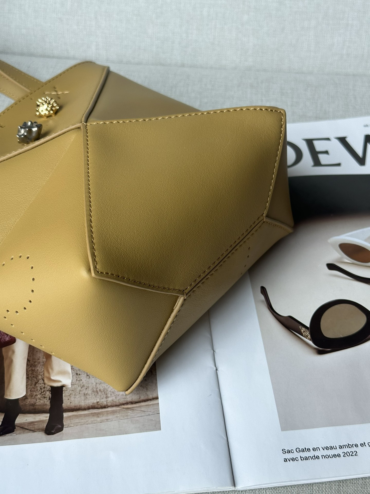 L0ew* Mini Puzzle Fold tote in shiny calfskin 16.5x9.5x20cm