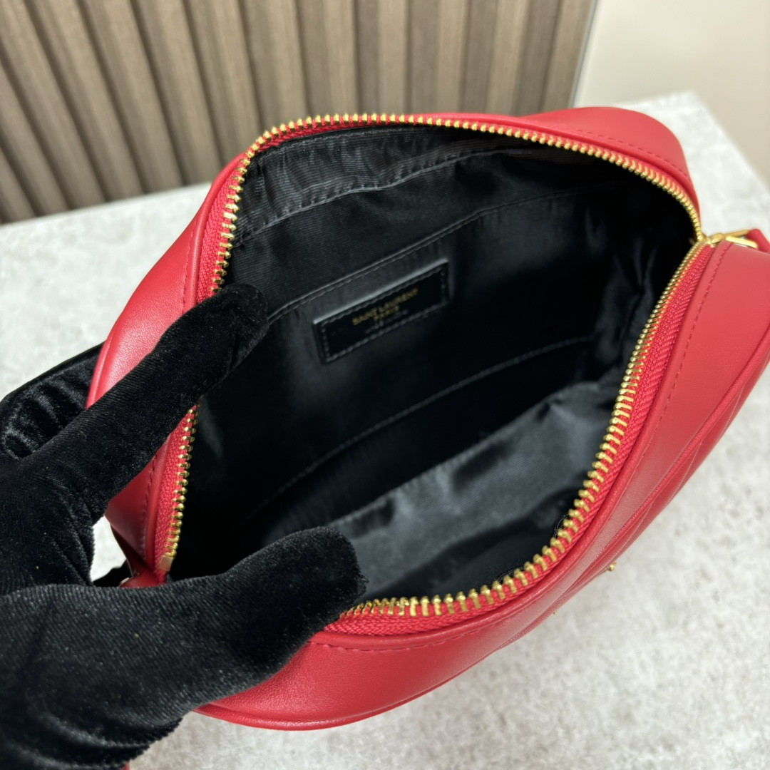 Y*L LOU camera bag in quilted leather 23x16x6cm